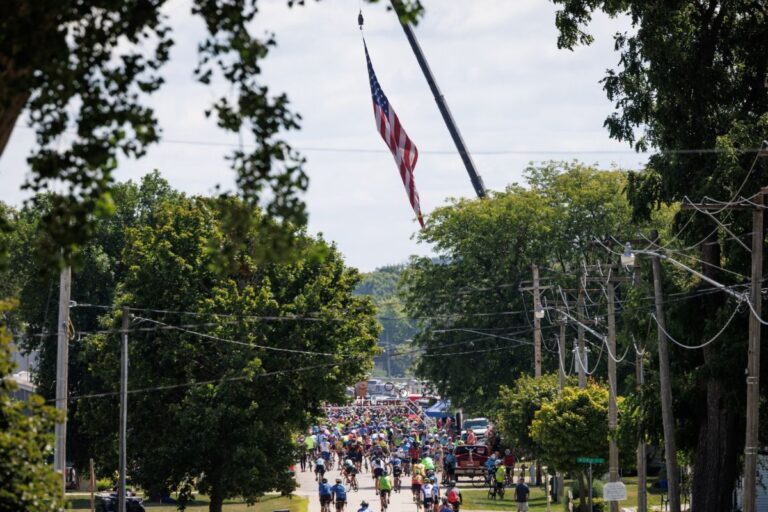 30,000 cyclists to traverse Iowa for RAGBRAI's 50th Anniversary